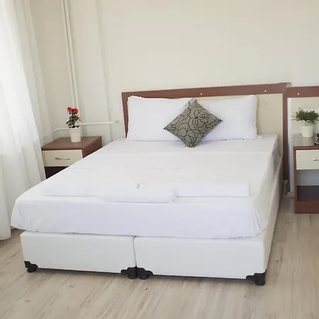 Yildirim Hotel